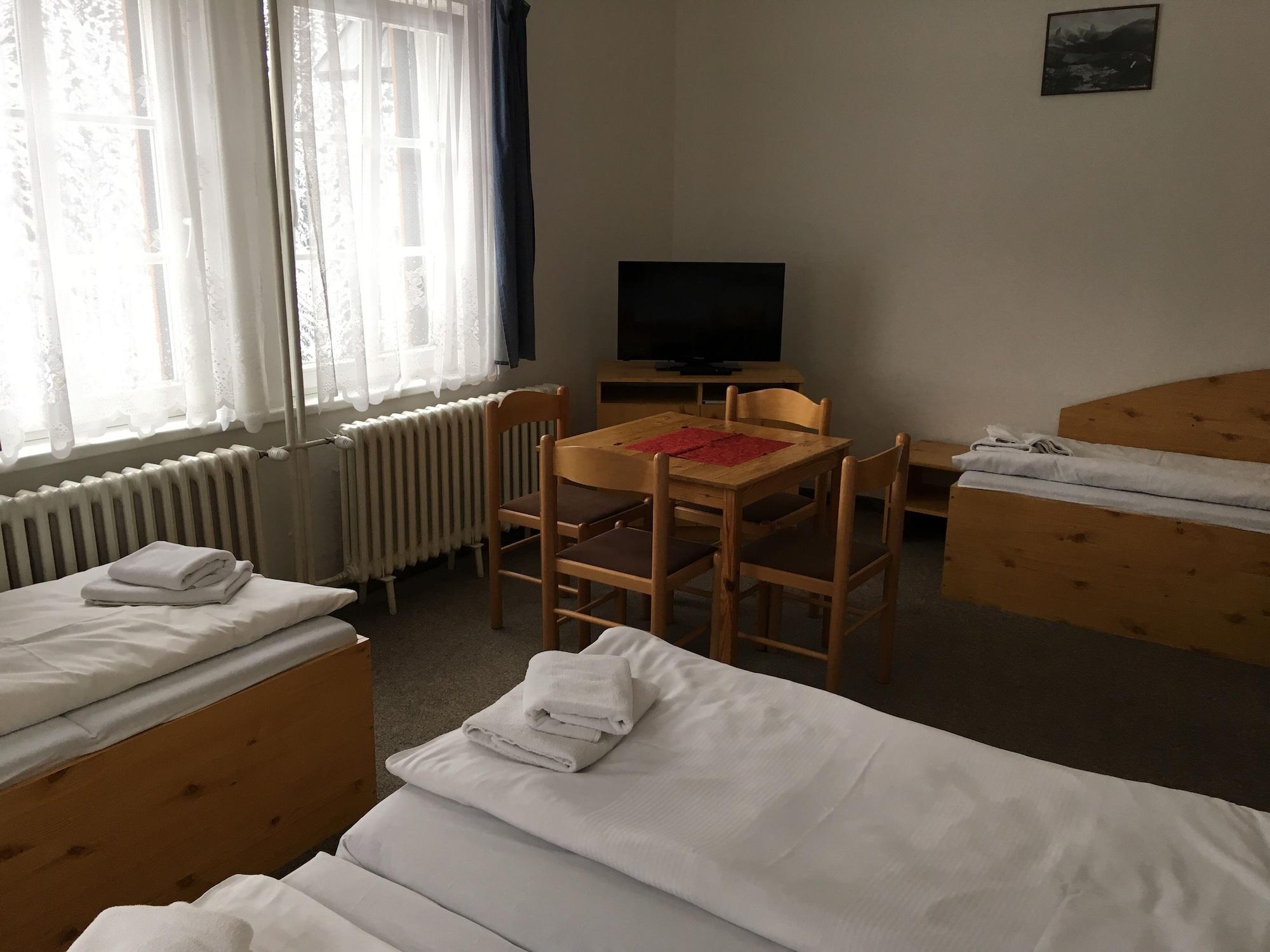 Tri Ruze Špindlerŭv Mlýn